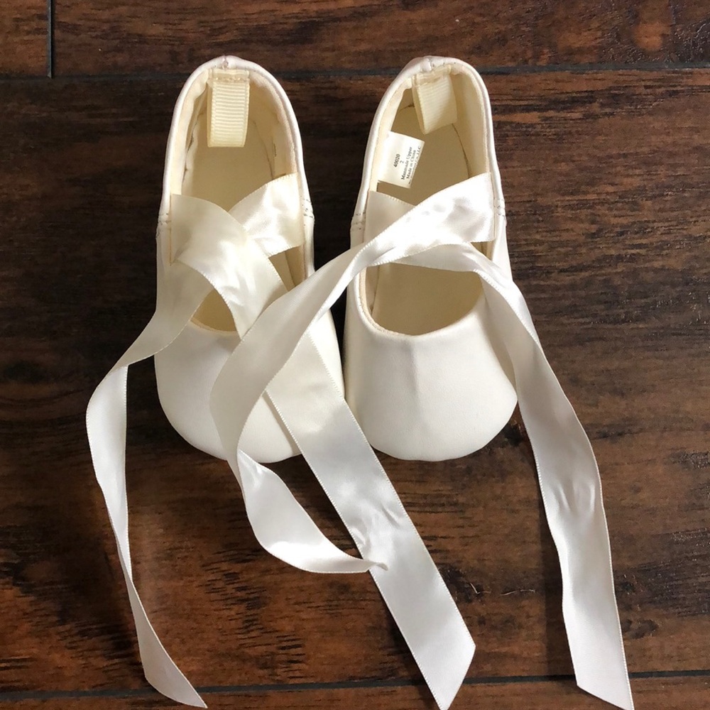 Infant ballet shoes (size 2)